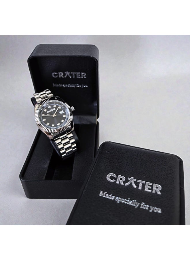 كريتر  ساعة كريتر (CRATER) للرجال – تصميم ملكي فاخر من الستانلس ستيل، مينا كلاسيكي مع عرض التاريخ، مقاومة للماء – تشمل علبة الماركة (فضي /أسود ). - Image 3